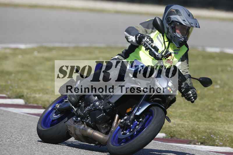 /01 02.04.2026 MAZ ADR/Gruppe gelb Gruppe gruen/unklar